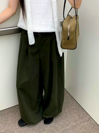 军绿色