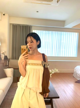 白色