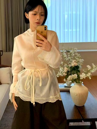 白色