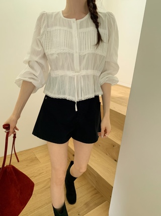 白色