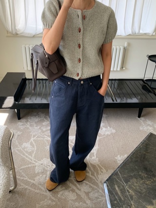 藏青色