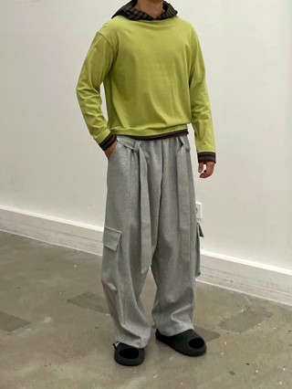 灰色