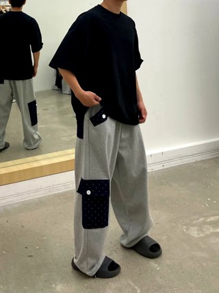灰色