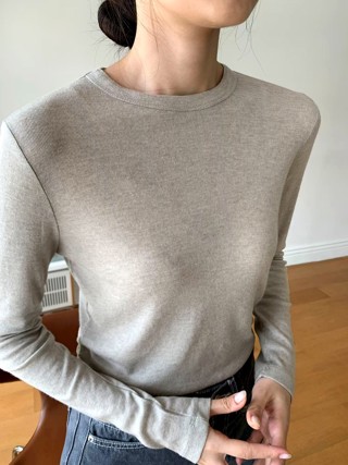 灰色