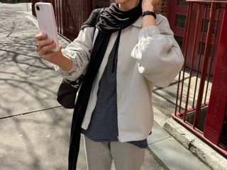 灰色