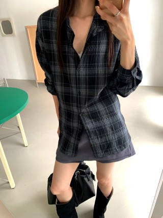黑色