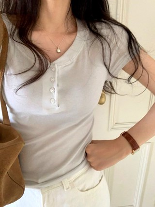 白色