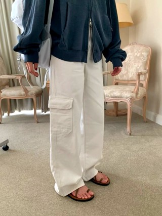 白色