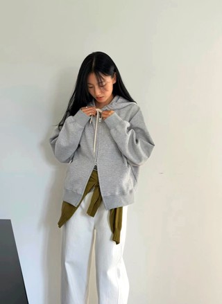 灰色