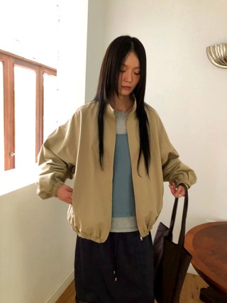 蓝色