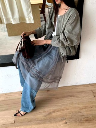 灰色