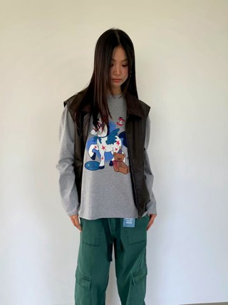 灰色