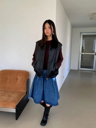 黑色