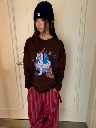深棕色