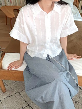白色
