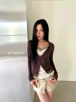 深棕色