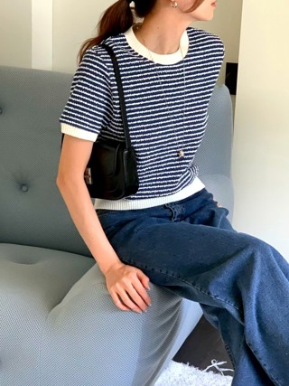 蓝色