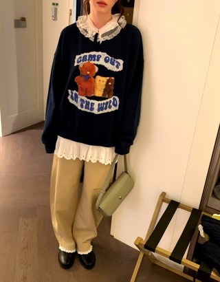 深蓝色