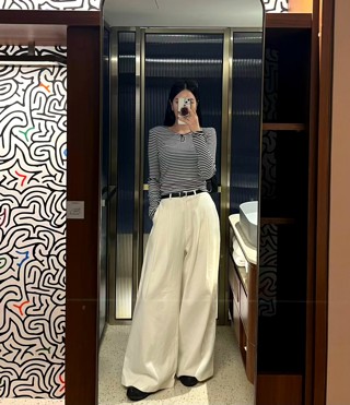 白色
