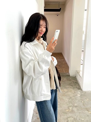 白色