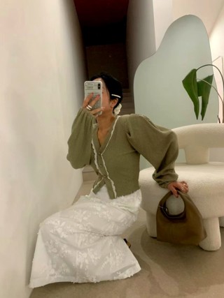 军绿色