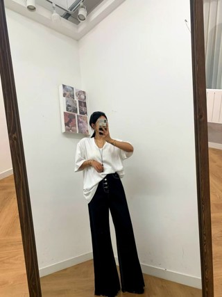 黑色