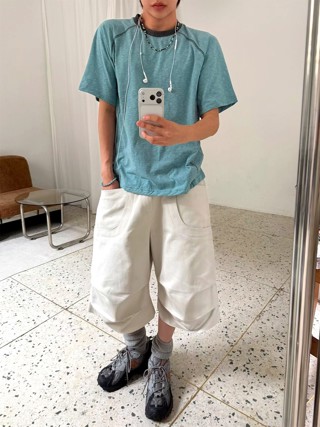 白色