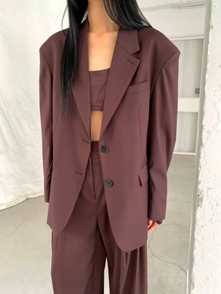 深棕色