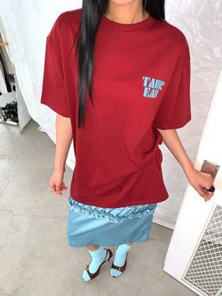 红色