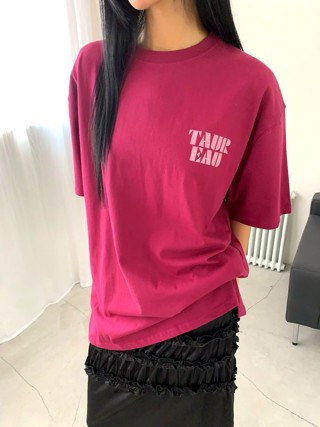酒红色