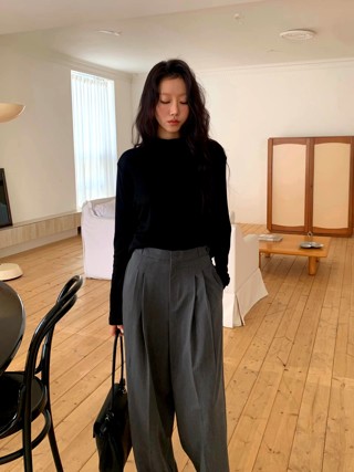 灰色