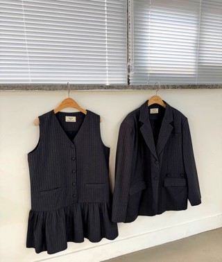黑色