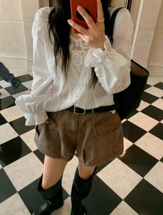 白色