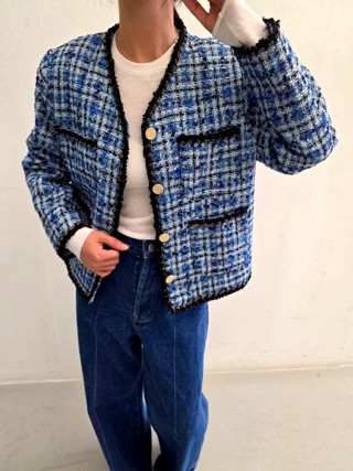 蓝色