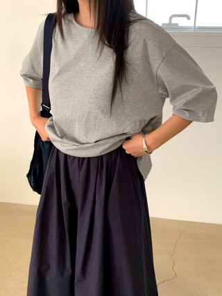灰色