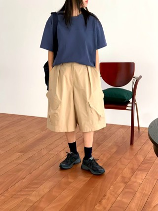 米色