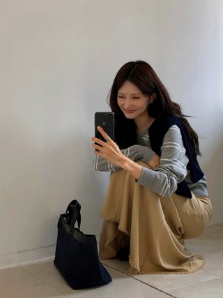 灰色