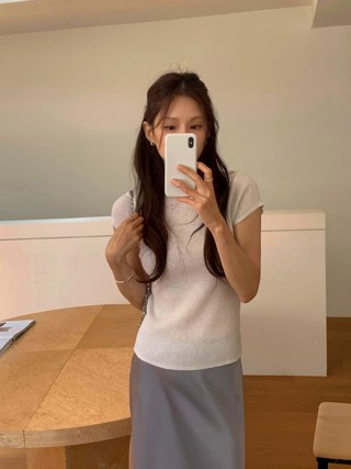 白色