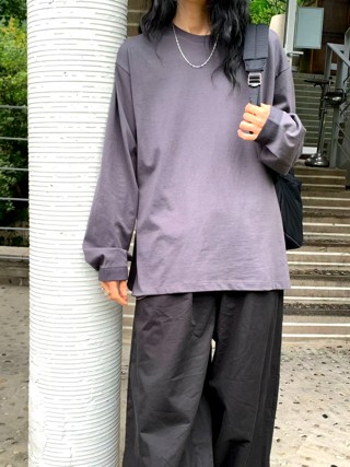 灰色