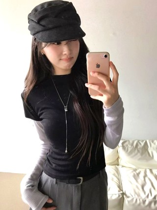 黑色