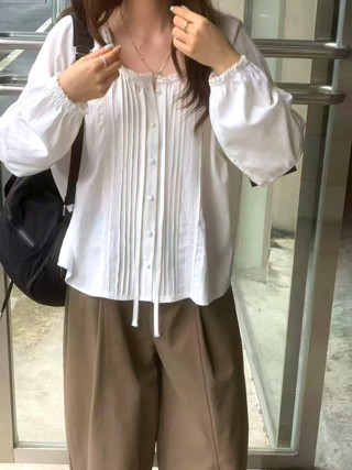 白色