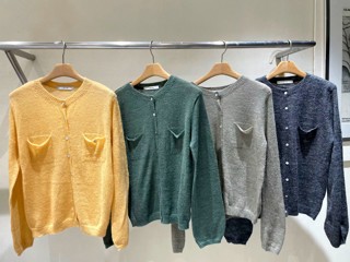 黄色
