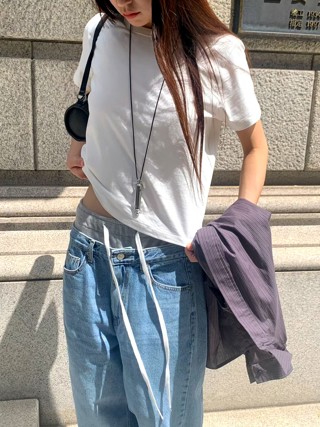 白色