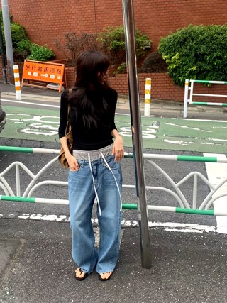 蓝色