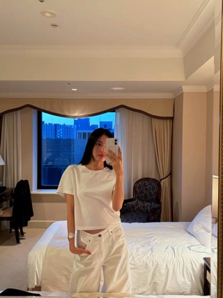 白色