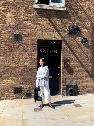 白色