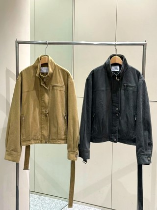卡其色