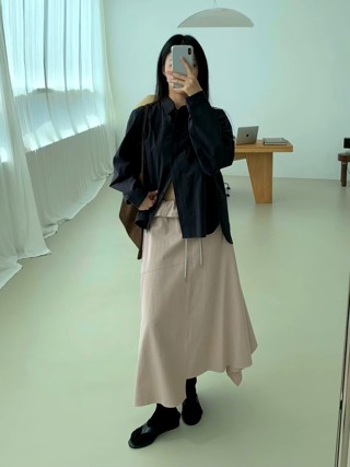 黑色