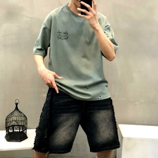 灰色