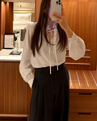 白色